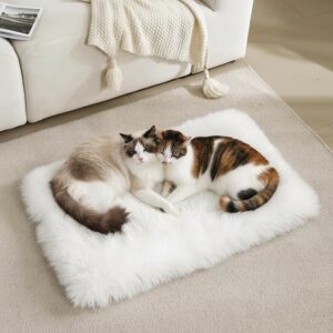 White Faux Fur Washable Pet Mat